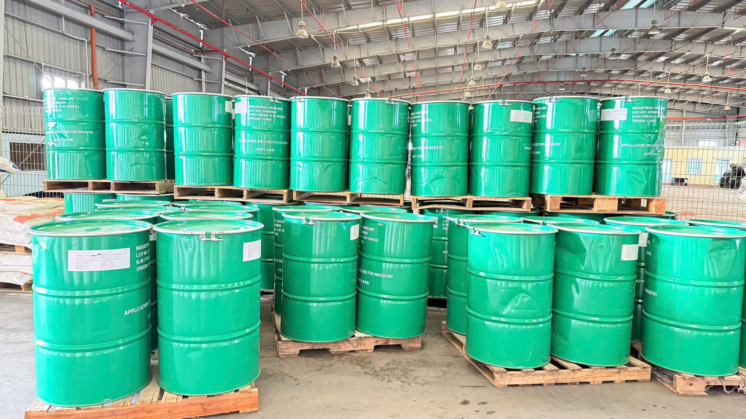 Vaseline Công Nghiệp (Industrial Petroleum Jelly)